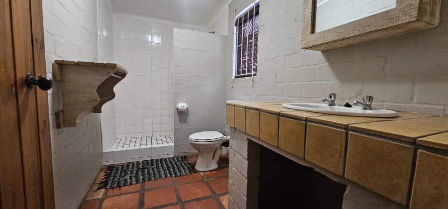 7 Bedroom Property for Sale in Middedorp Western Cape